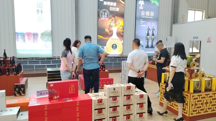 桑葚酒可以代替红酒吗？